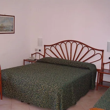 Szálloda Le Briciole 3*